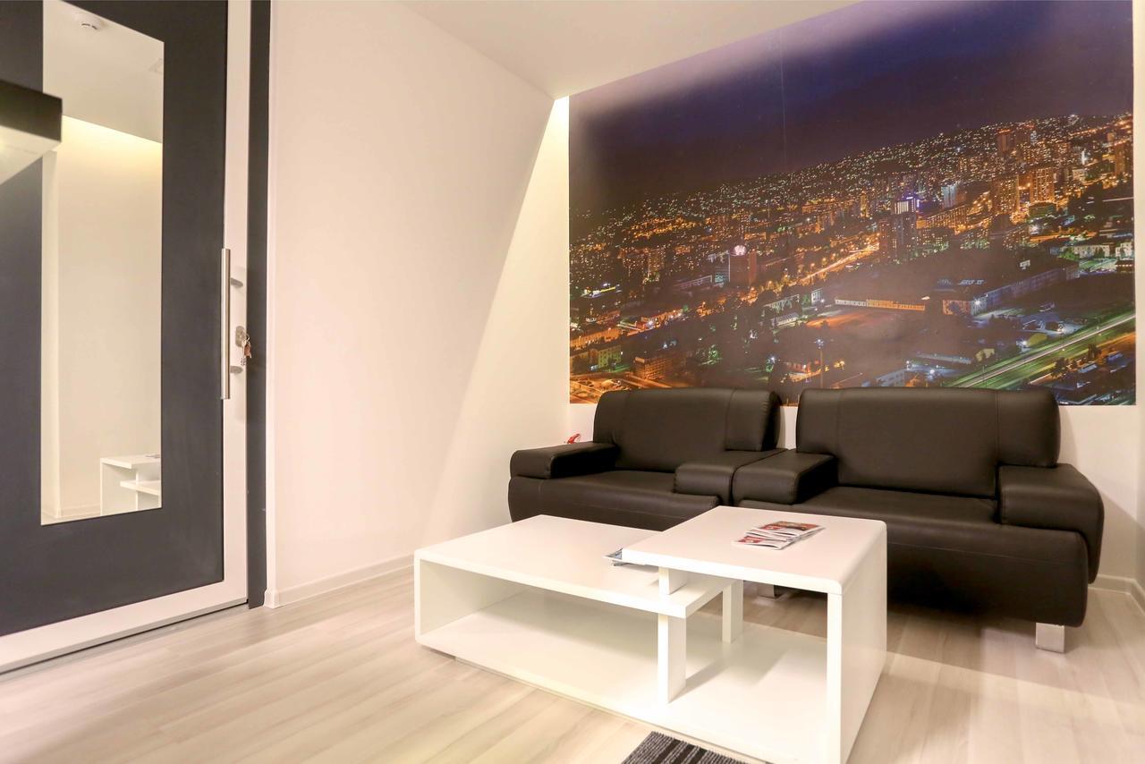 Urban Apartments Strossa サラエヴォ エクステリア 写真